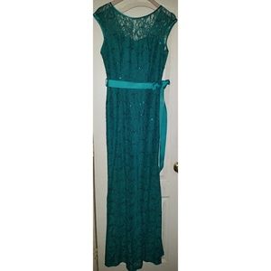 Sequined-Lace Formal Dress